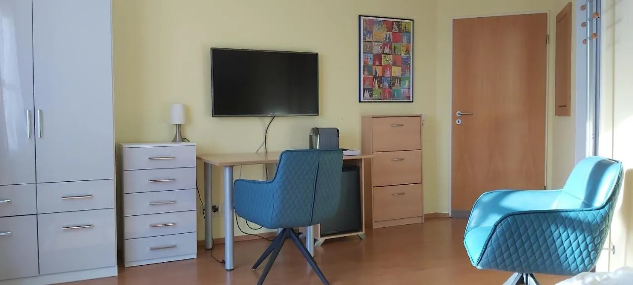 Zimmer Mit Gartenblick location