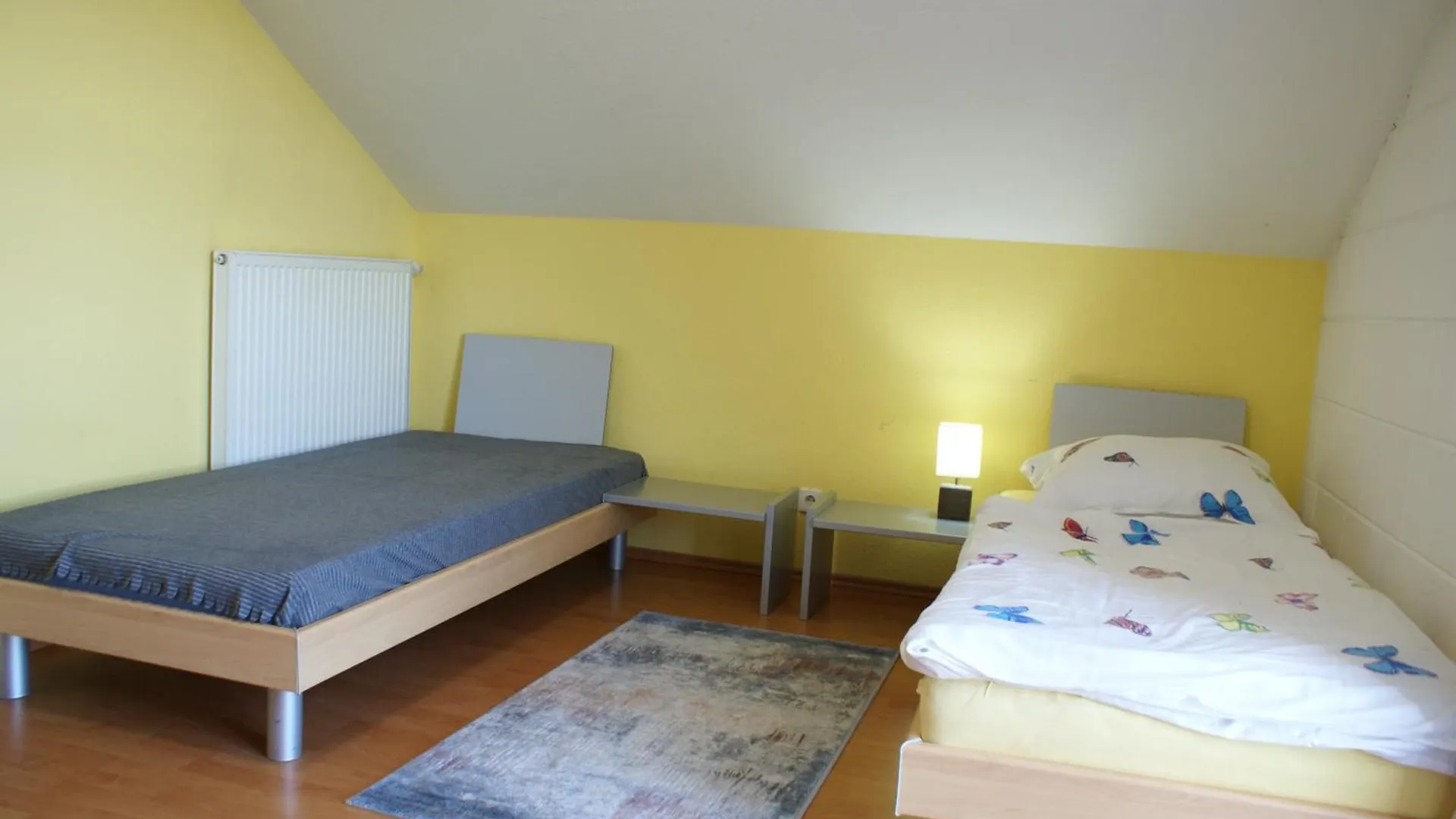 Zimmer Mit Gartenblick Cologne Germany